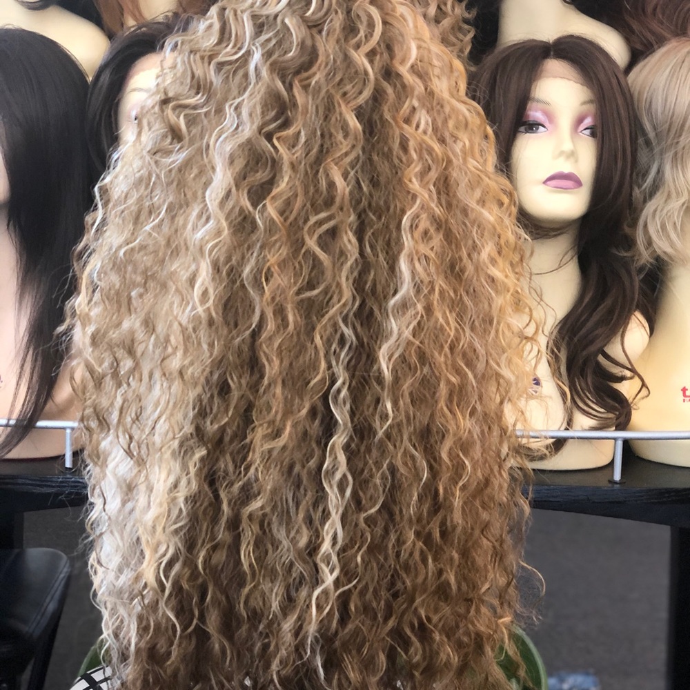 Wig Long Blonde Curly Wig - Picture 7 of 9